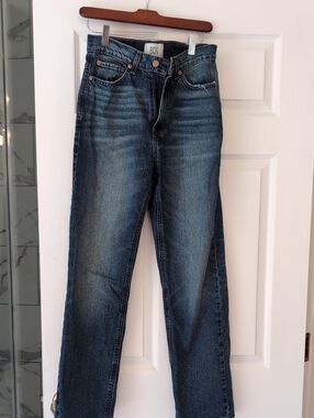 BDG Women's Cowboy Jeans in Medium-Dark Blue Wash